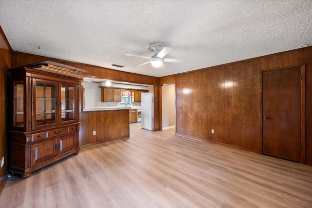 200 W Garrity Street, Corsicana, TX 75110