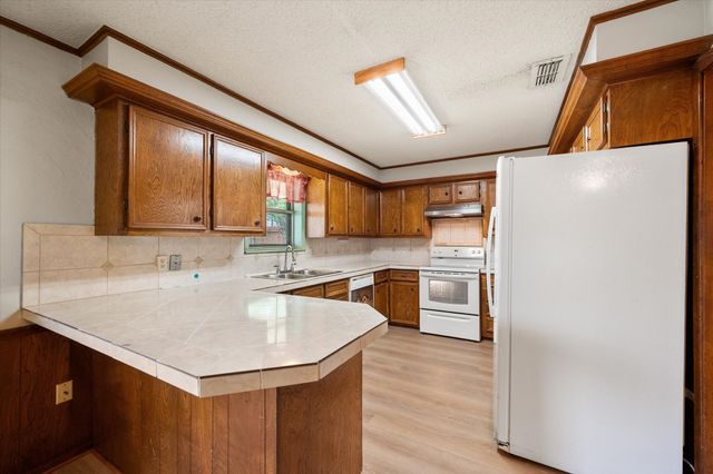 200 W Garrity Street, Corsicana, TX 75110