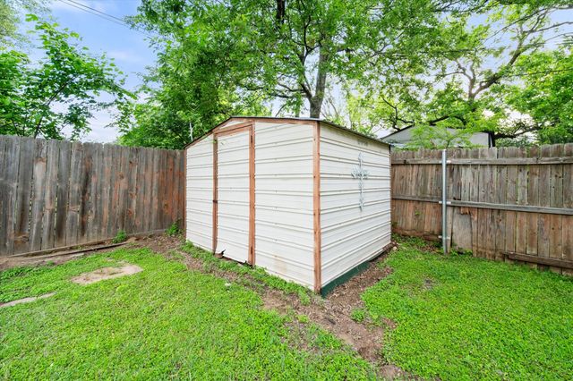 200 W Garrity Street, Corsicana, TX 75110