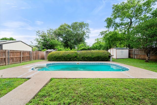 200 W Garrity Street, Corsicana, TX 75110