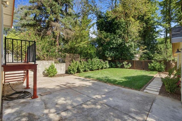 320 Bachman Avenue, Los Gatos, CA 95030