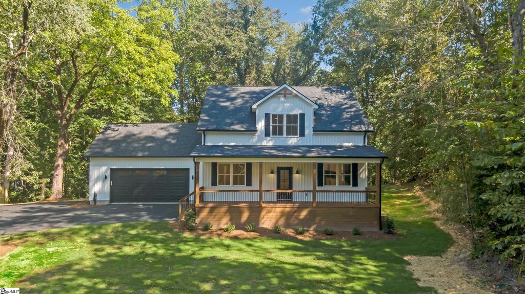 772 White Horse Road Extension, Travelers Rest, SC 29690