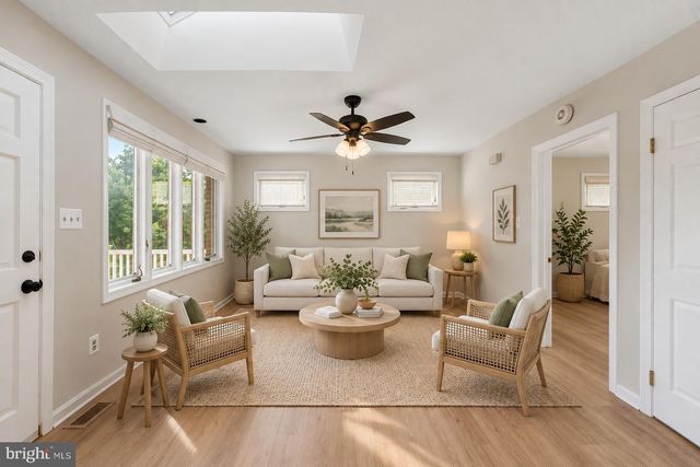 3376 N BUCHANAN ST, Arlington, VA 22207