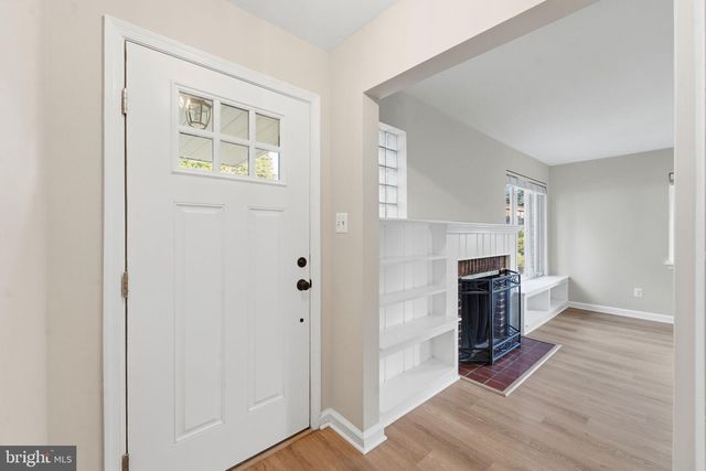 3376 N BUCHANAN ST, Arlington, VA 22207