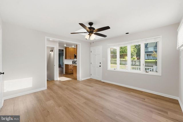 3376 N BUCHANAN ST, Arlington, VA 22207