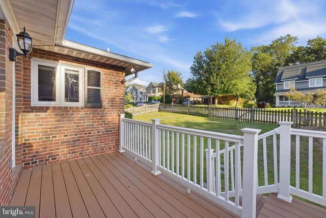 3376 N BUCHANAN ST, Arlington, VA 22207
