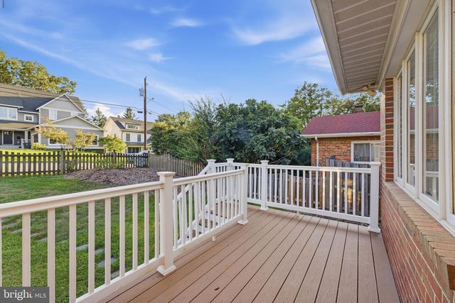 3376 N BUCHANAN ST, Arlington, VA 22207