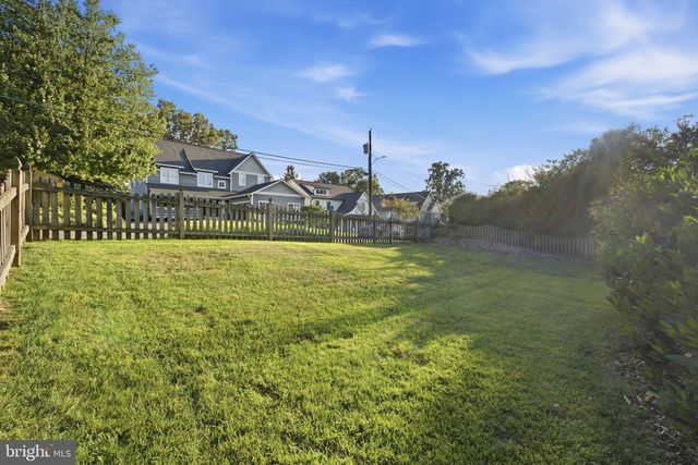 3376 N BUCHANAN ST, Arlington, VA 22207