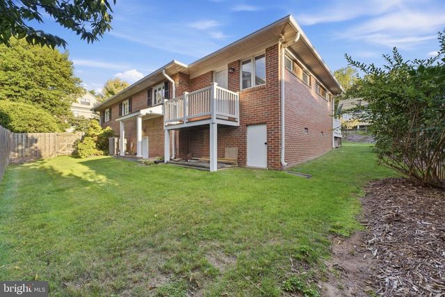 3376 N BUCHANAN ST, Arlington, VA 22207