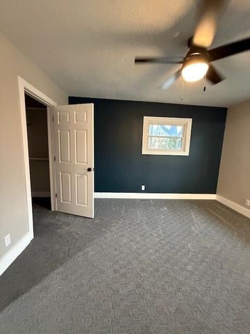 509 E Freeman Street, Bolivar, MO 65613