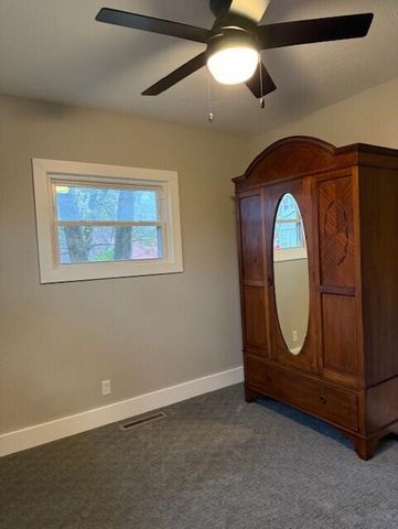 509 E Freeman Street, Bolivar, MO 65613