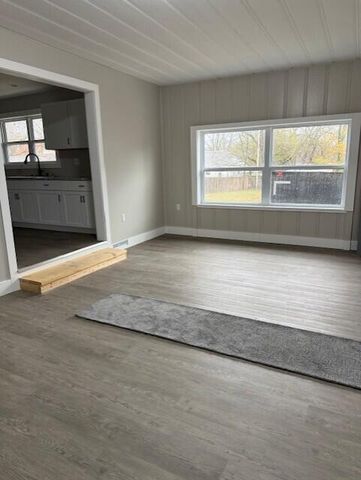 509 E Freeman Street, Bolivar, MO 65613