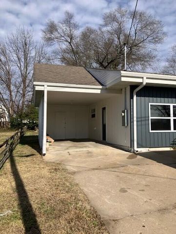 509 E Freeman Street, Bolivar, MO 65613
