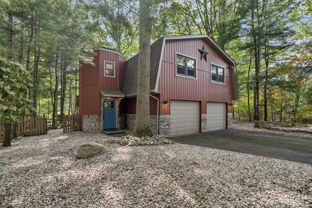 80 Sylvan Avenue, Miller Place, NY 11764