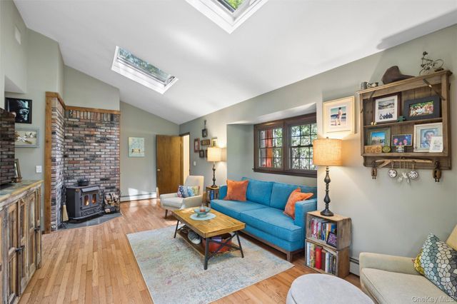 80 Sylvan Avenue, Miller Place, NY 11764