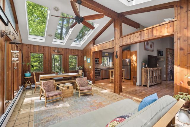 80 Sylvan Avenue, Miller Place, NY 11764