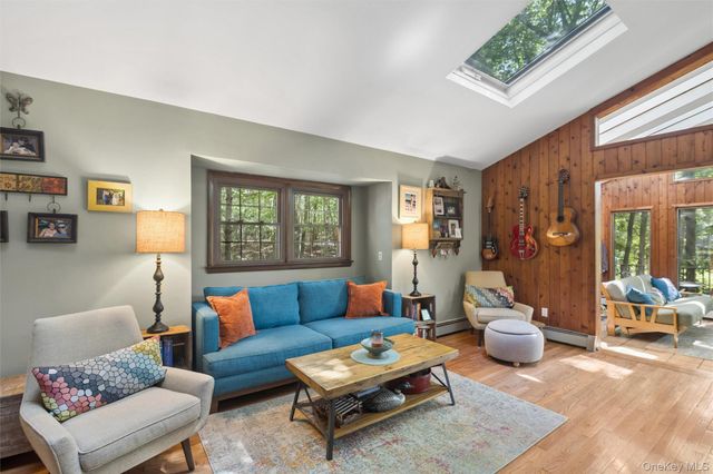 80 Sylvan Avenue, Miller Place, NY 11764