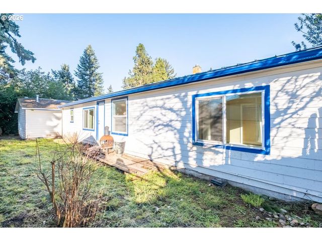 2573 KALMIA St, Sweet Home, OR 97386