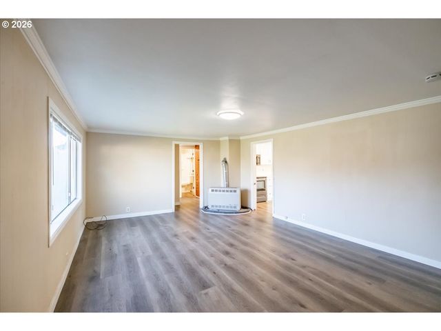 2573 KALMIA St, Sweet Home, OR 97386