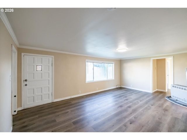 2573 KALMIA St, Sweet Home, OR 97386