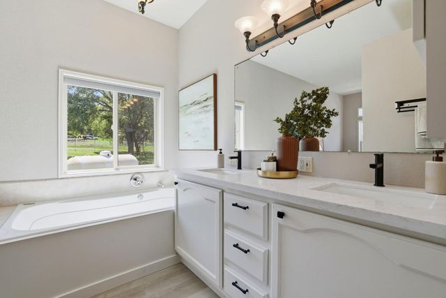 1201 Hidden Lake Dr, Placerville, CA 95667