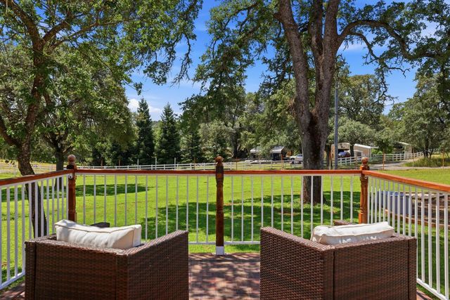 1201 Hidden Lake Dr, Placerville, CA 95667