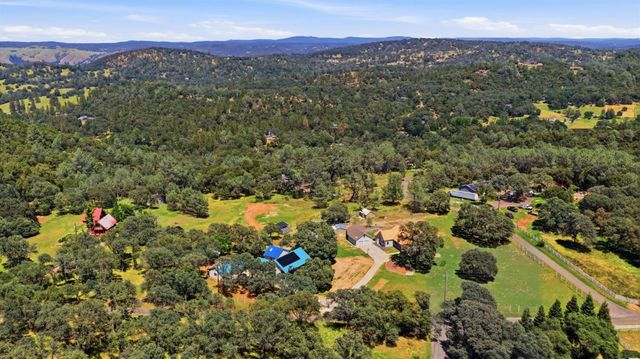 1201 Hidden Lake Dr, Placerville, CA 95667