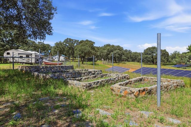 1201 Hidden Lake Dr, Placerville, CA 95667