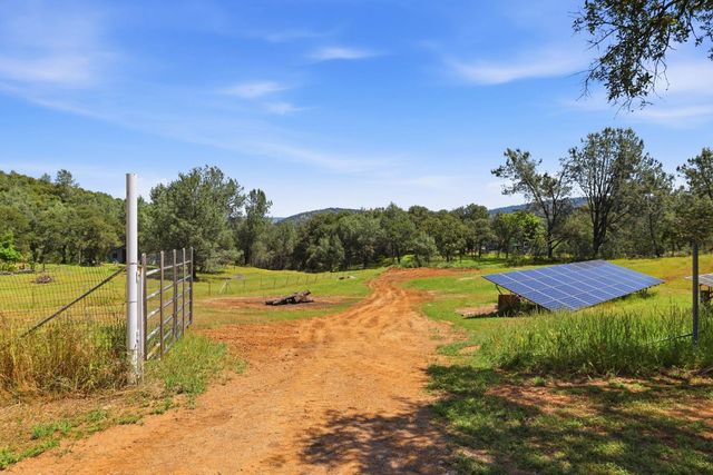 1201 Hidden Lake Dr, Placerville, CA 95667