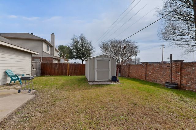 1220 Jackson Drive, Crowley, TX 76036