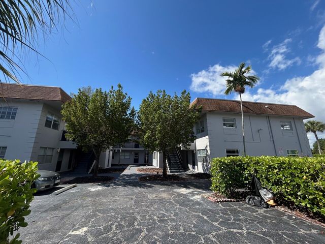 260 NW 19th Street 27, Boca Raton, FL 33432