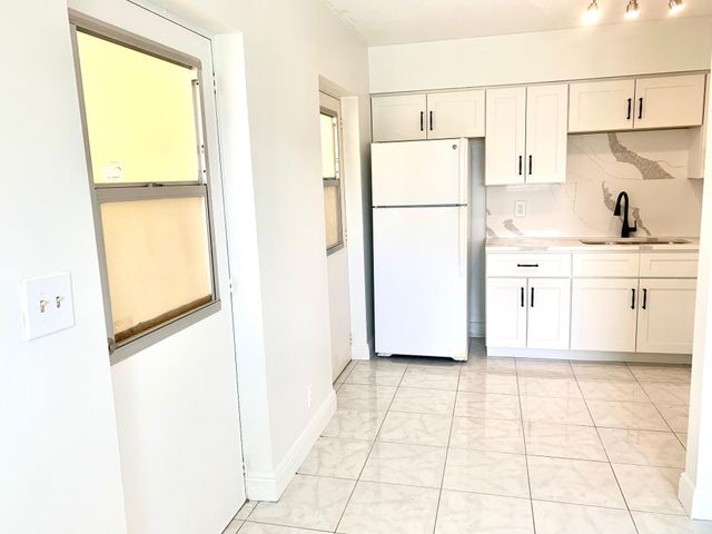 260 NW 19th Street 27, Boca Raton, FL 33432