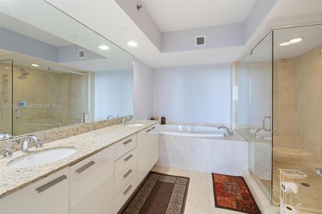 1830 S Ocean Dr 2804, Hallandale Beach, FL 33009