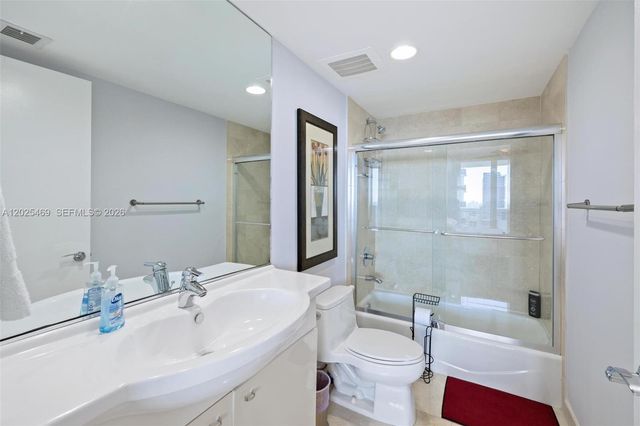 1830 S Ocean Dr 2804, Hallandale Beach, FL 33009