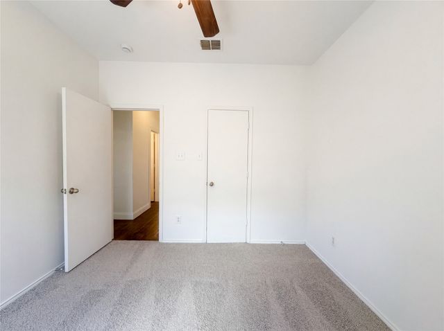 2563 Taos Drive, Grand Prairie, TX 75051