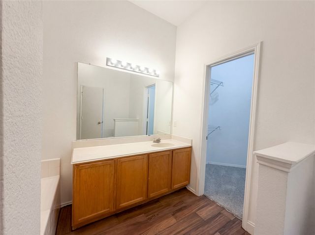 2563 Taos Drive, Grand Prairie, TX 75051