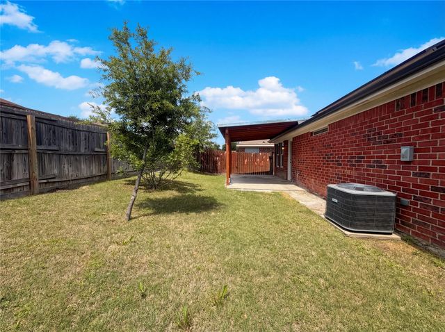 2563 Taos Drive, Grand Prairie, TX 75051
