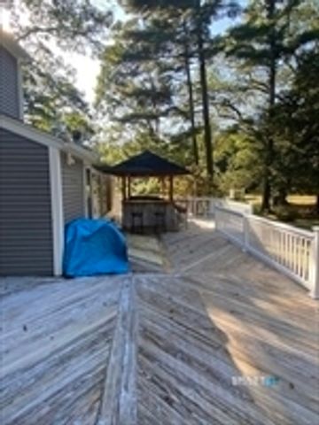 212 Feeding Hills Road Road, Southwick, MA 01077