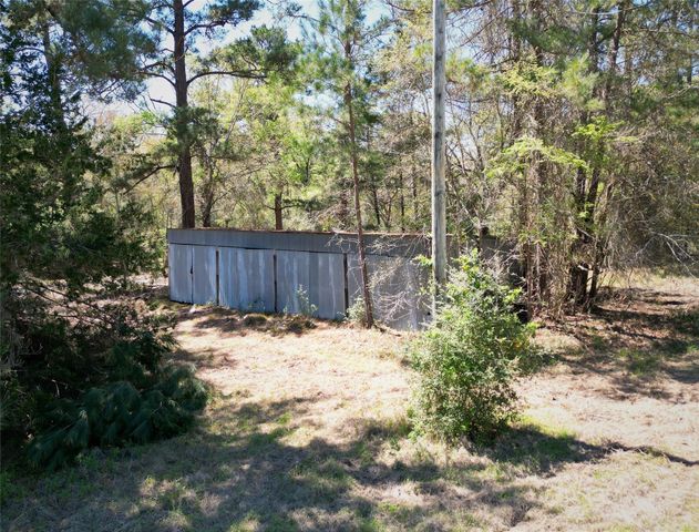 42 Brumley Road, Huntsville, TX 77320