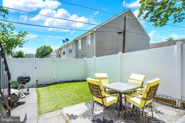 427 MACLAY ST, Harrisburg, PA 17110
