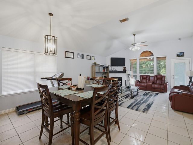 2101 Oak Manor Drive, Bedford, TX 76021