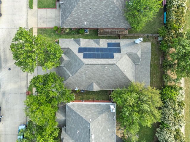 2101 Oak Manor Drive, Bedford, TX 76021