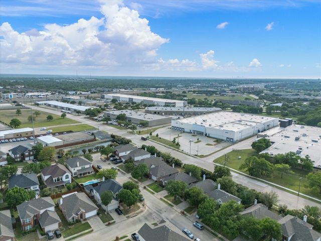 2101 Oak Manor Drive, Bedford, TX 76021