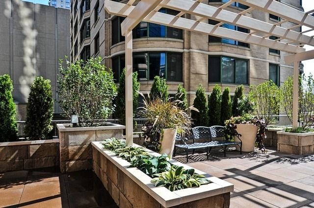 400 E OHIO Street 3004, Chicago, IL 60611