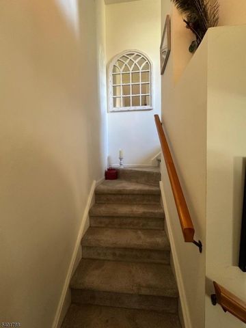 36 Stevens Court, Bedminster Twp., NJ 07921