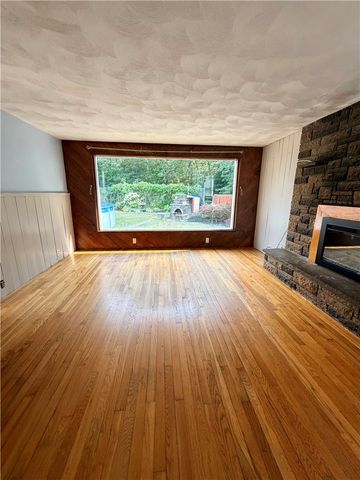 19 Annette Avenue, Pawtucket, RI 02861