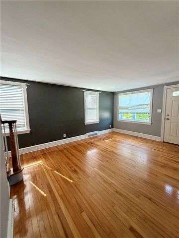 19 Annette Avenue, Pawtucket, RI 02861
