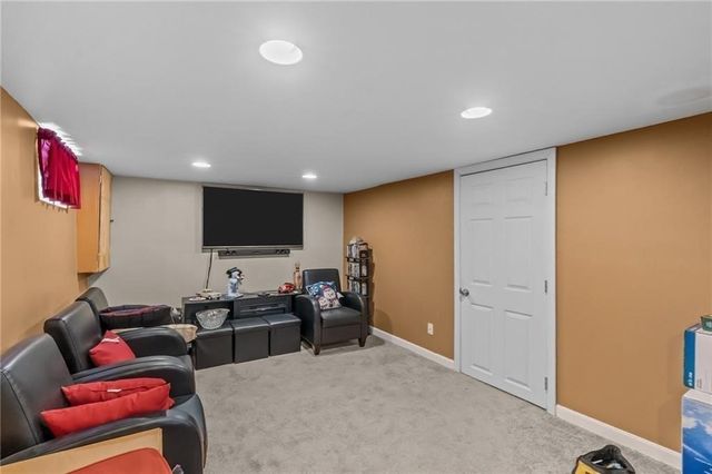 19 Annette Avenue, Pawtucket, RI 02861