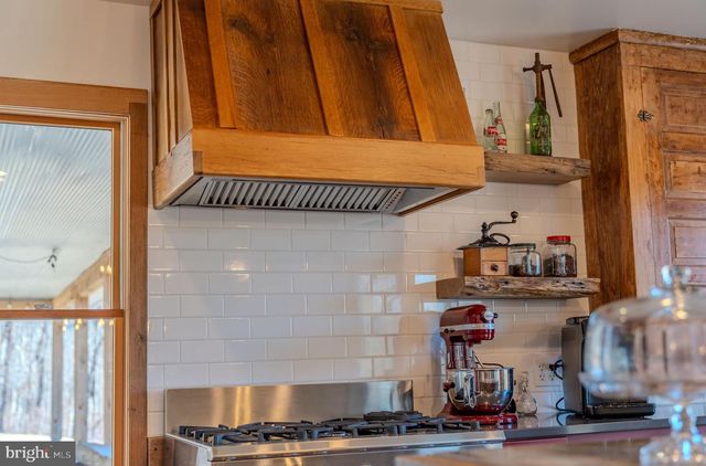 651 ROBINSON RD, Newport, PA 17074