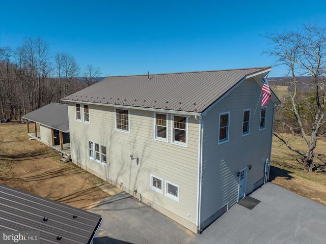 651 ROBINSON RD, Newport, PA 17074